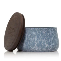 Yankee Candle Fresh Rain Medium Outdoor Candle 10 Yankee Candle Fresh Rain Medium Outdoor Candle -Campusgifts Shop 1685991e fresh rain outdoor candle 1