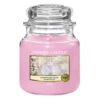 Yankee Candle Snowflake Kisses Medium Jar Candle 1 Yankee Candle Snowflake Kisses Medium Jar Candle -Campusgifts Shop 1721030e snowflake kisses medium jar candle