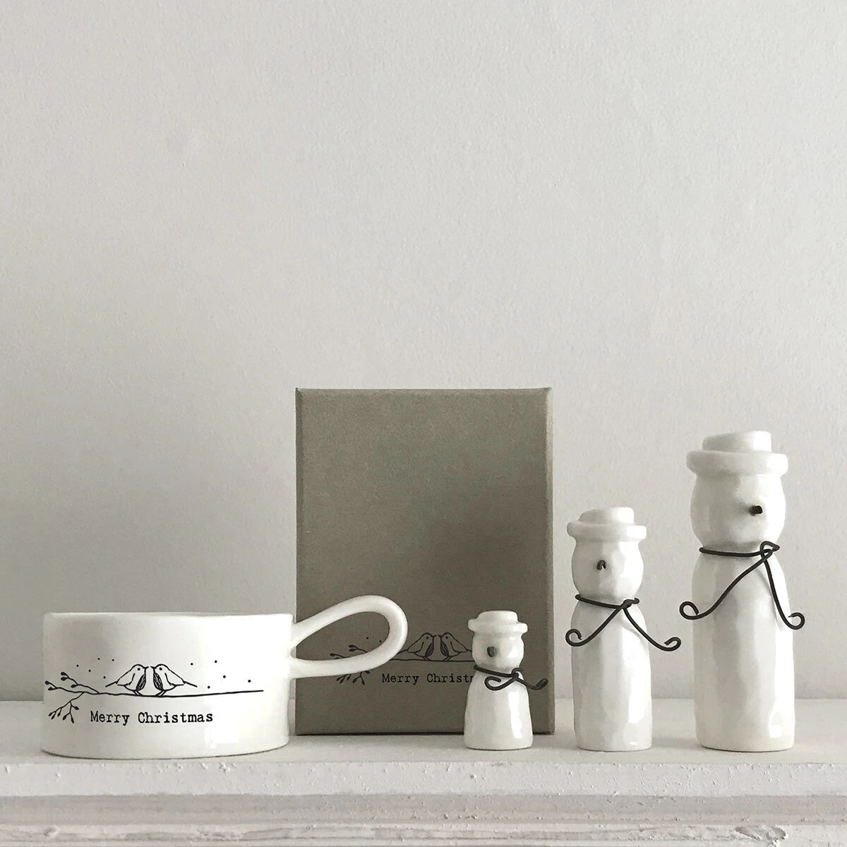 East Of India Christmas Set Of 3 Porcelain Snowmen 8 East Of India Christmas Set Of 3 Porcelain Snowmen - Image 6