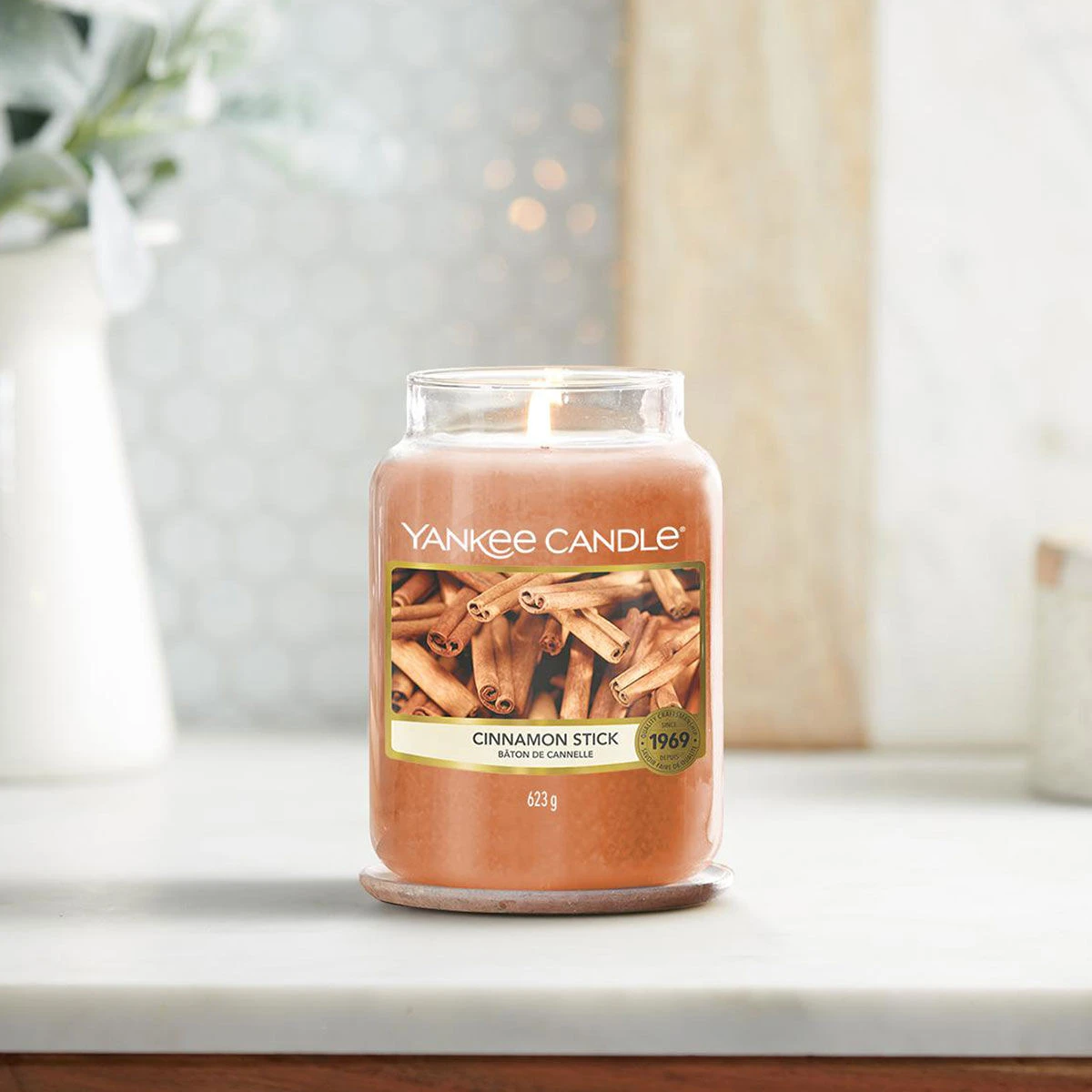 Yankee Candle Cinnamon Stick Large Jar Candle 5 Yankee Candle Cinnamon Stick Large Jar Candle - Image 3