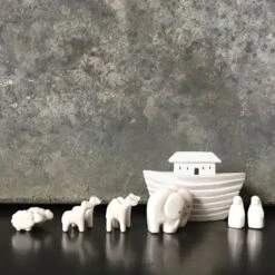 East Of India Porcelain Noah’s Ark Set -Campusgifts Shop east of india 1549 porcelain noahs ark set 2