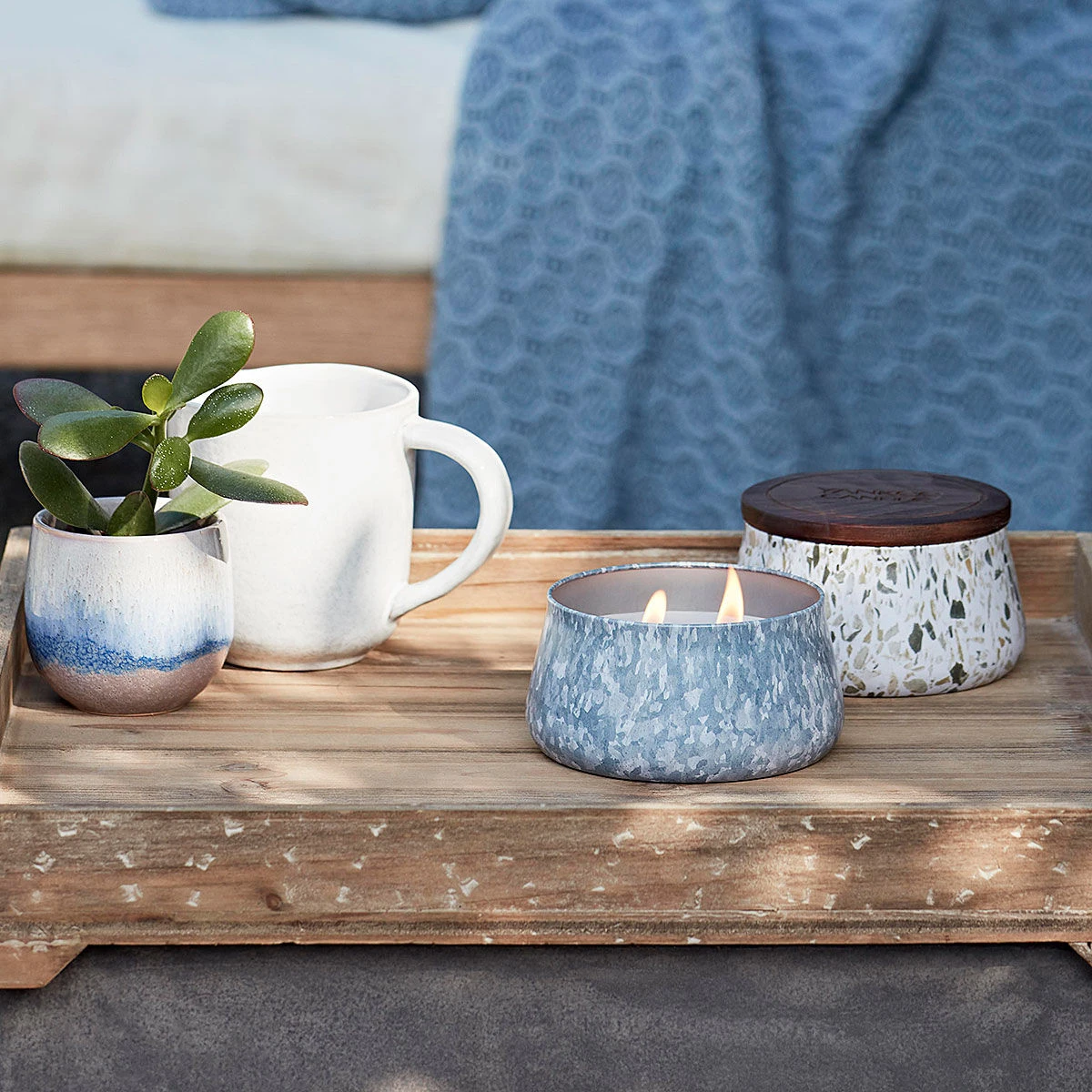 Yankee Candle Fresh Rain Medium Outdoor Candle 8 Yankee Candle Fresh Rain Medium Outdoor Candle - Image 6