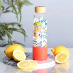 Joules Floral Print Glass Water Bottle 8 Joules Floral Print Glass Water Bottle -Campusgifts Shop joules jls2103 j floral print glass water bottle lifestyle