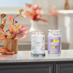 Yankee Candle Soft Blanket Signature Large Tumbler Candle -Campusgifts Shop lemon lavender soft blanket signature collection lifestyle 1 1