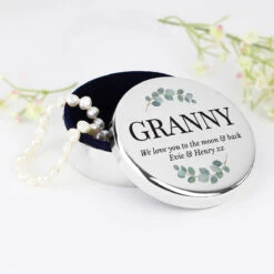 Personalised Botanical Round Trinket Box -Campusgifts Shop p1004a12 personalised botanical round trinket box 3