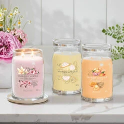 Yankee Candle Vanilla Cupcake Signature Large Jar Candle 13 Yankee Candle Vanilla Cupcake Signature Large Jar Candle -Campusgifts Shop pink cherry cupcake mango signature jar collection lifestyle 1 1