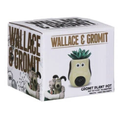 Wallace & Gromit– Gromit Shaped Plant Pot -Campusgifts Shop plntaa05 wallace gromit gromit shaped plant pot