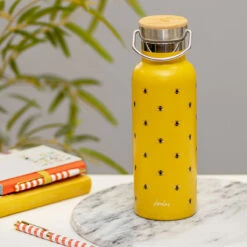 Joules Bees Metal Water Bottle -Campusgifts Shop portico jls2104 j joules bees metal water bottle lifestyle