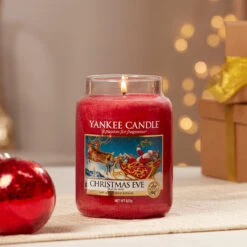 Yankee Candle Christmas Eve Large Jar Candle -Campusgifts Shop yankee candle 1199601 christmas eve large jar candle lifestyle 1