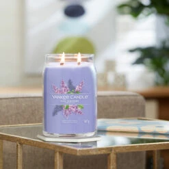 Yankee Candle Lilac Blossoms Signature Large Jar Candle 7 Yankee Candle Lilac Blossoms Signature Large Jar Candle -Campusgifts Shop yankee candle 1629963e lilac blossoms signature large jar candle lifestyle 1