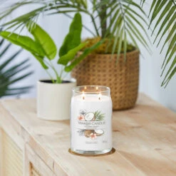 Yankee Candle Coconut Beach Signature Large Jar Candle -Campusgifts Shop yankee candle 1629967e coconut beach signature large jar candle lifestyle 1