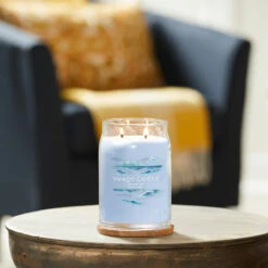 Yankee Candle Ocean Air Signature Large Jar Candle -Campusgifts Shop yankee candle 1629984e ocean air signature large jar candle lifestyle 3