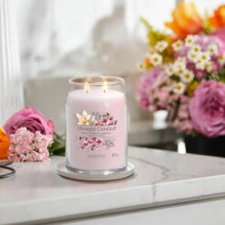 Yankee Candle Pink Cherry & Vanilla Signature Large Jar Candle -Campusgifts Shop yankee candle 1629986e pink cherry vanilla signature large jar candle lifestyle 1