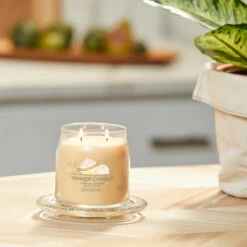 Yankee Candle Vanilla Cupcake Signature Medium Jar Candle -Campusgifts Shop yankee candle 1630003e vanilla cupcake signature medium jar candle lifestyle 1