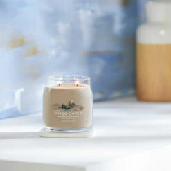 Yankee Candle Amber & Sandalwood Signature Medium Jar Candle -Campusgifts Shop yankee candle 1630016e amber sandalwood signature medium jar candle lifestyle 1