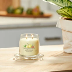 Yankee Candle Iced Berry Lemonade Signature Medium Jar Candle -Campusgifts Shop yankee candle 1630017e iced berry lemonade signature medium jar candle lifestyle 1