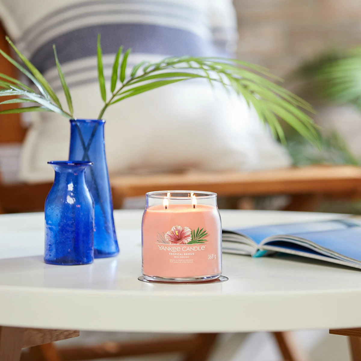 Yankee Candle Tropical Breeze Signature Medium Jar Candle 5 Yankee Candle Tropical Breeze Signature Medium Jar Candle - Image 3