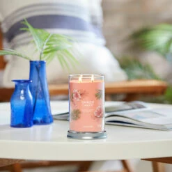 Yankee Candle Tropical Breeze Signature Large Tumbler Candle -Campusgifts Shop yankee candle 1630053e tropical breeze signature large tumbler candle lifestyle 1