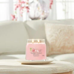 Yankee Candle Fresh Cut Roses Signature Medium Jar Candle -Campusgifts Shop yankee candle 1630660e fresh cut roses signature medium jar candle lifestyle 1