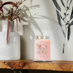 Yankee Candle Fresh Cut Roses Signature Large Jar Candle -Campusgifts Shop yankee candle 1630682e fresh cut roses signature large jar candle lifestyle 1