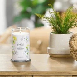 Yankee Candle Midnight Jasmine Signature Large Tumbler Candle -Campusgifts Shop yankee candle 1630715e midnight jasmine signature large tumbler candle lifestyle 1