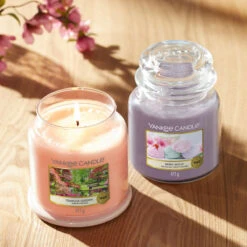 Yankee Candle Tranquil Garden Medium Jar Candle 6 Yankee Candle Tranquil Garden Medium Jar Candle -Campusgifts Shop yankee candle 1633566e tranquil garden medium jar candle lifestyle