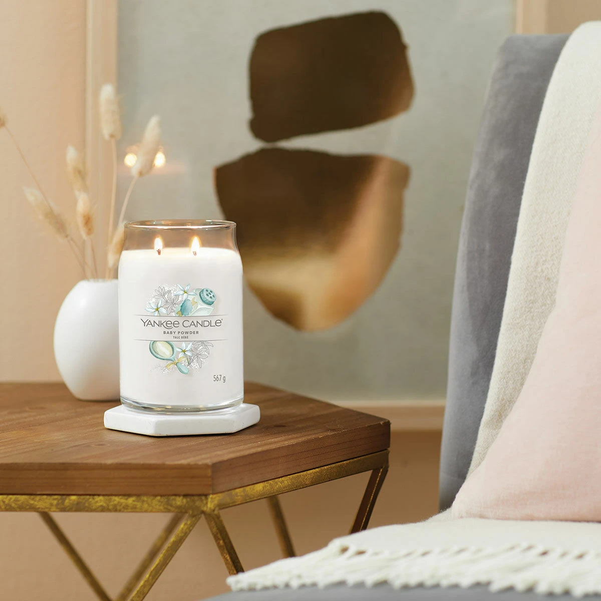 Yankee Candle Baby Powder Signature Large Jar Candle 5 Yankee Candle Baby Powder Signature Large Jar Candle - Image 3