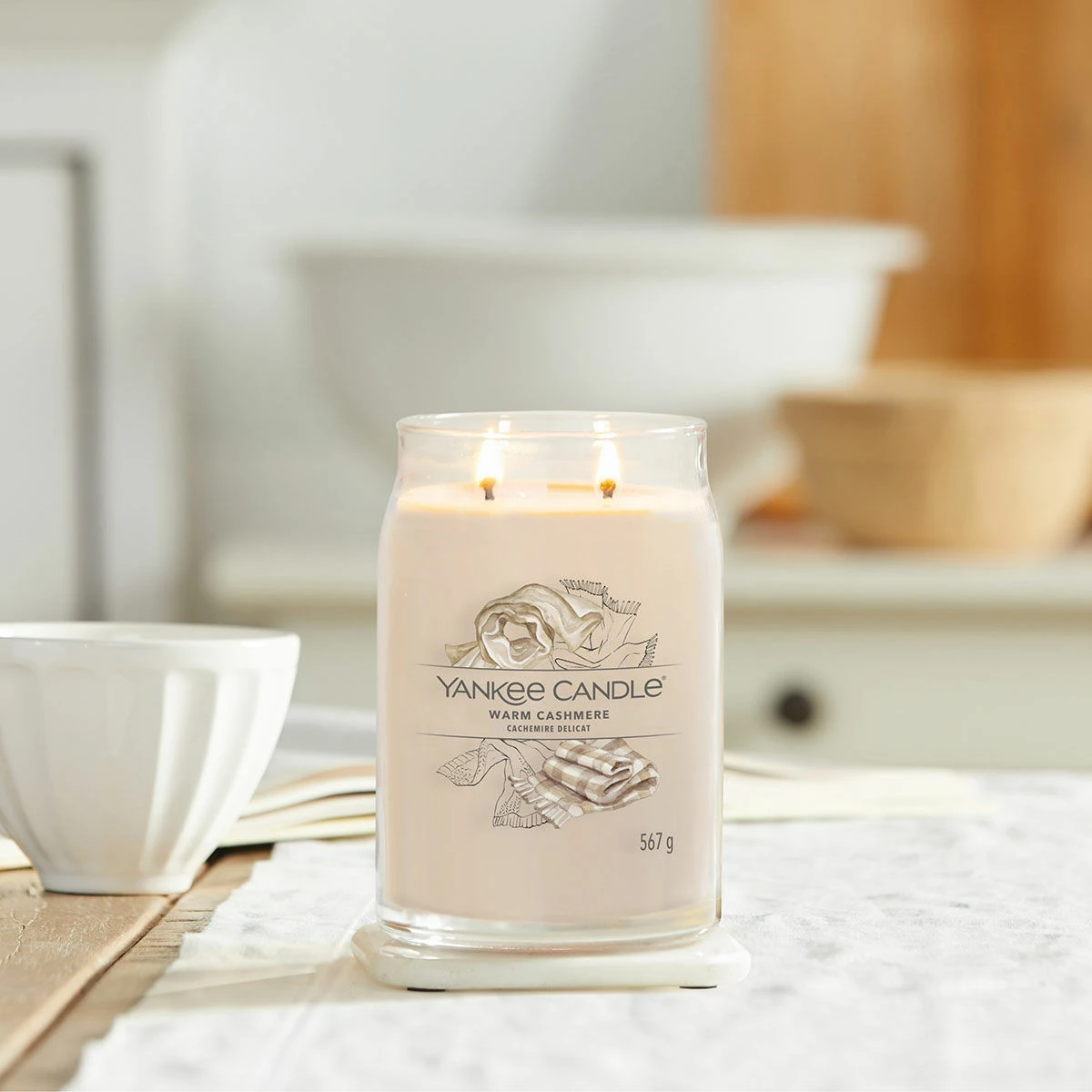 Yankee Candle Warm Cashmere Signature Large Jar Candle 7 Yankee Candle Warm Cashmere Signature Large Jar Candle - Image 5