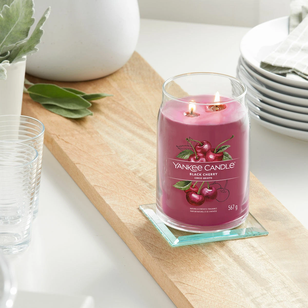 Yankee Candle Black Cherry Signature Large Jar Candle 6 Yankee Candle Black Cherry Signature Large Jar Candle - Image 4