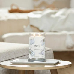 Yankee Candle Soft Blanket Signature Large Tumbler Candle -Campusgifts Shop yankee candle 1724359e soft blanket signature large tumbler candle lifestyle 1