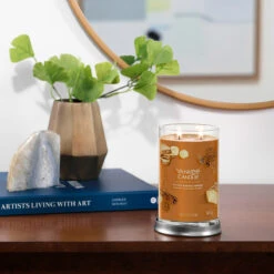 Yankee Candle Spiced Banana Bread Signature Large Tumbler Candle -Campusgifts Shop yankee candle 1724485e spiced banana bread signature large tumbler candle lifestyle 1