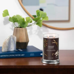 Yankee Candle Vanilla Bean Espresso Signature Large Tumbler Candle -Campusgifts Shop yankee candle 1724491e vanilla bean espresso signature large tumbler candle lifestyle 1