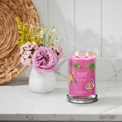 Yankee Candle Art In The Park Signature Large Tumbler Candle 9 Yankee Candle Art In The Park Signature Large Tumbler Candle -Campusgifts Shop yankee candle 1728878e art in the park signature large tumbler candle lifestyle 1